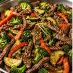 Rindfleisch-Brokkoli-Pfanne mit Sesam und Ingwer